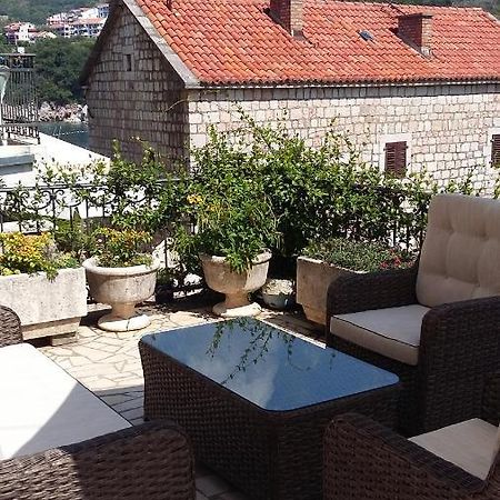 Apartments Stellamar Sveti Stefan Exteriör bild