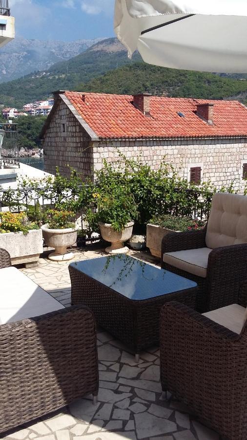 Apartments Stellamar Sveti Stefan Exteriör bild